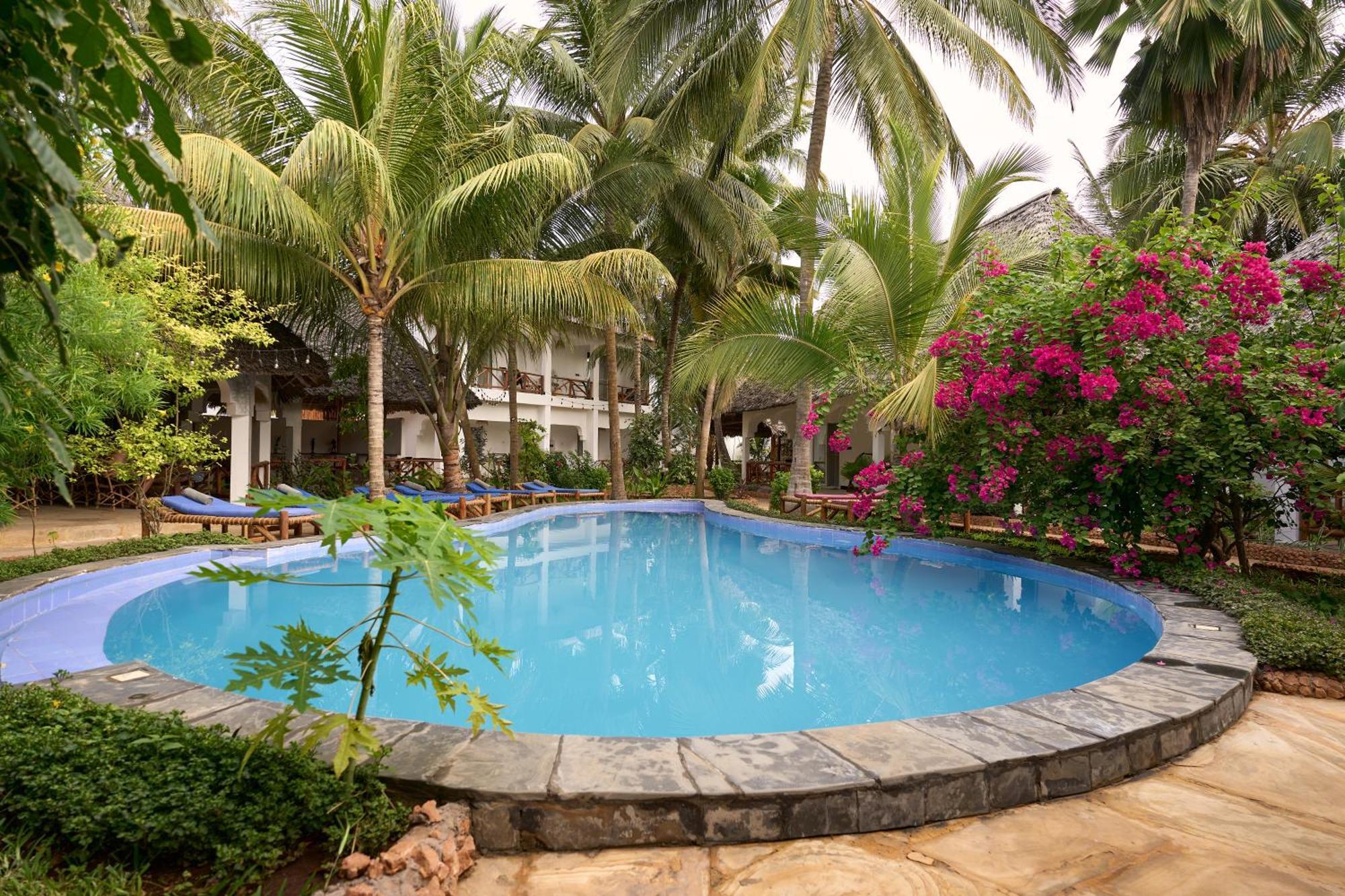 African Bungalows Nungwi Exterior photo