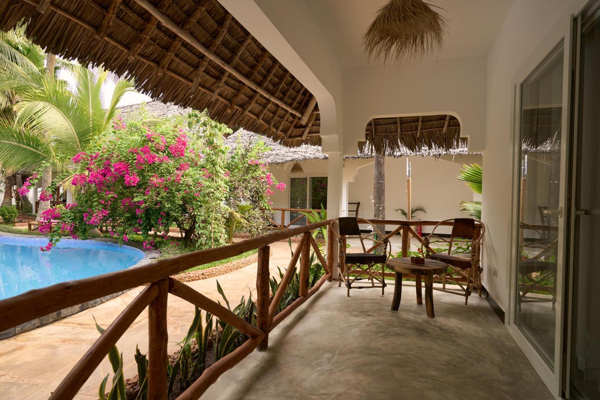 African Bungalows Nungwi Exterior photo