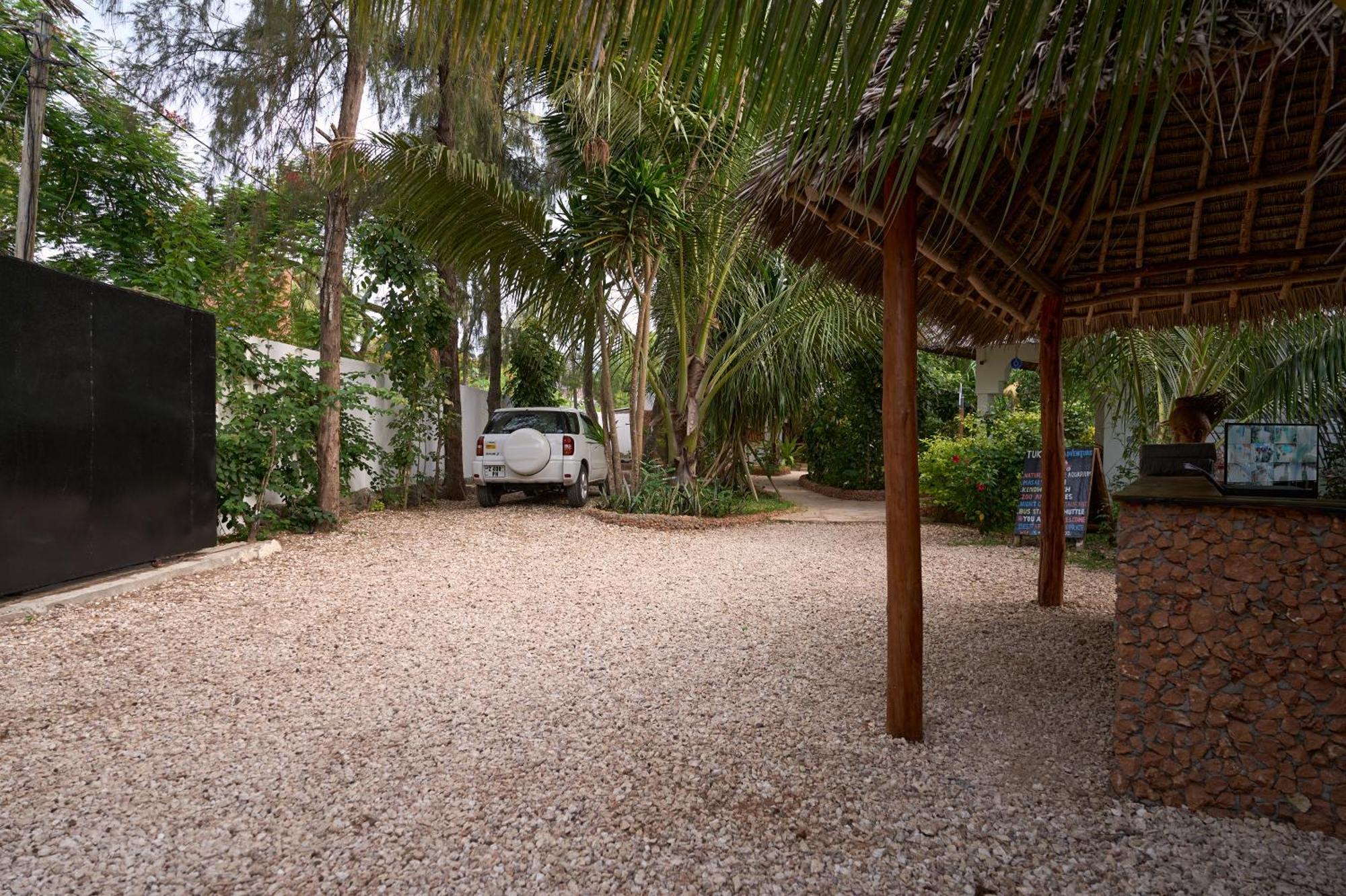 African Bungalows Nungwi Exterior photo