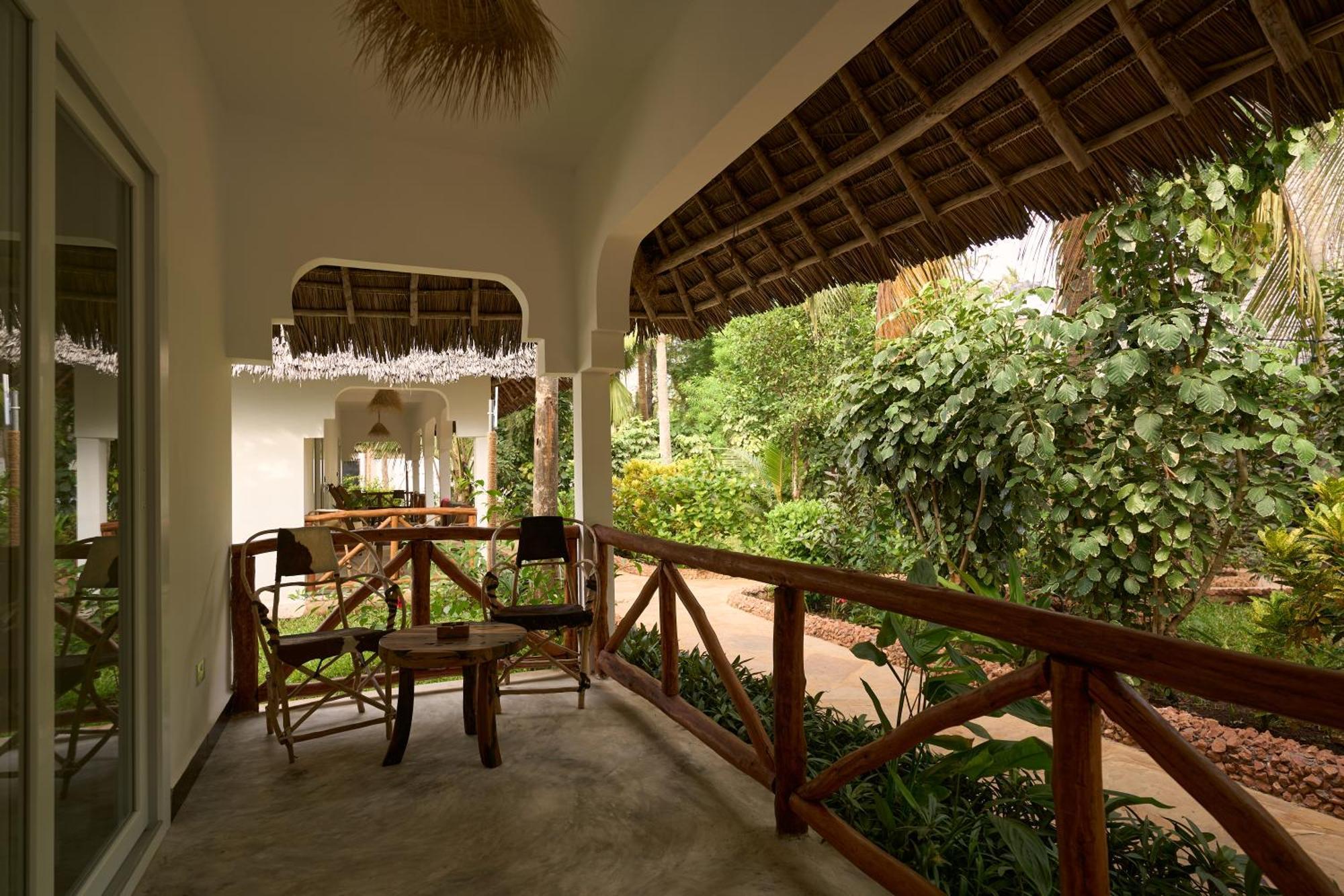 African Bungalows Nungwi Exterior photo