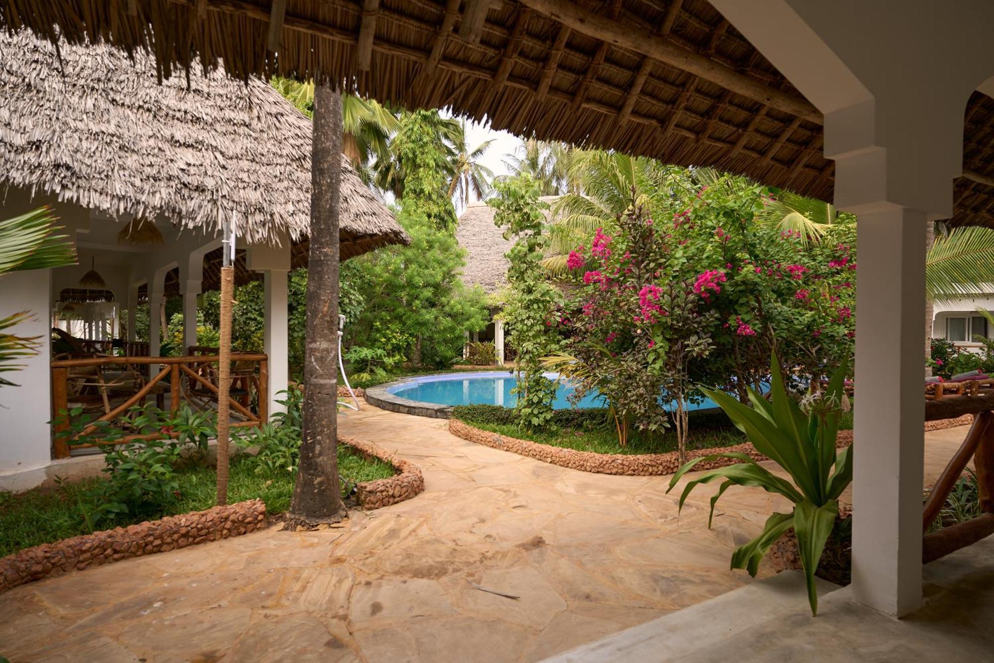 African Bungalows Nungwi Exterior photo