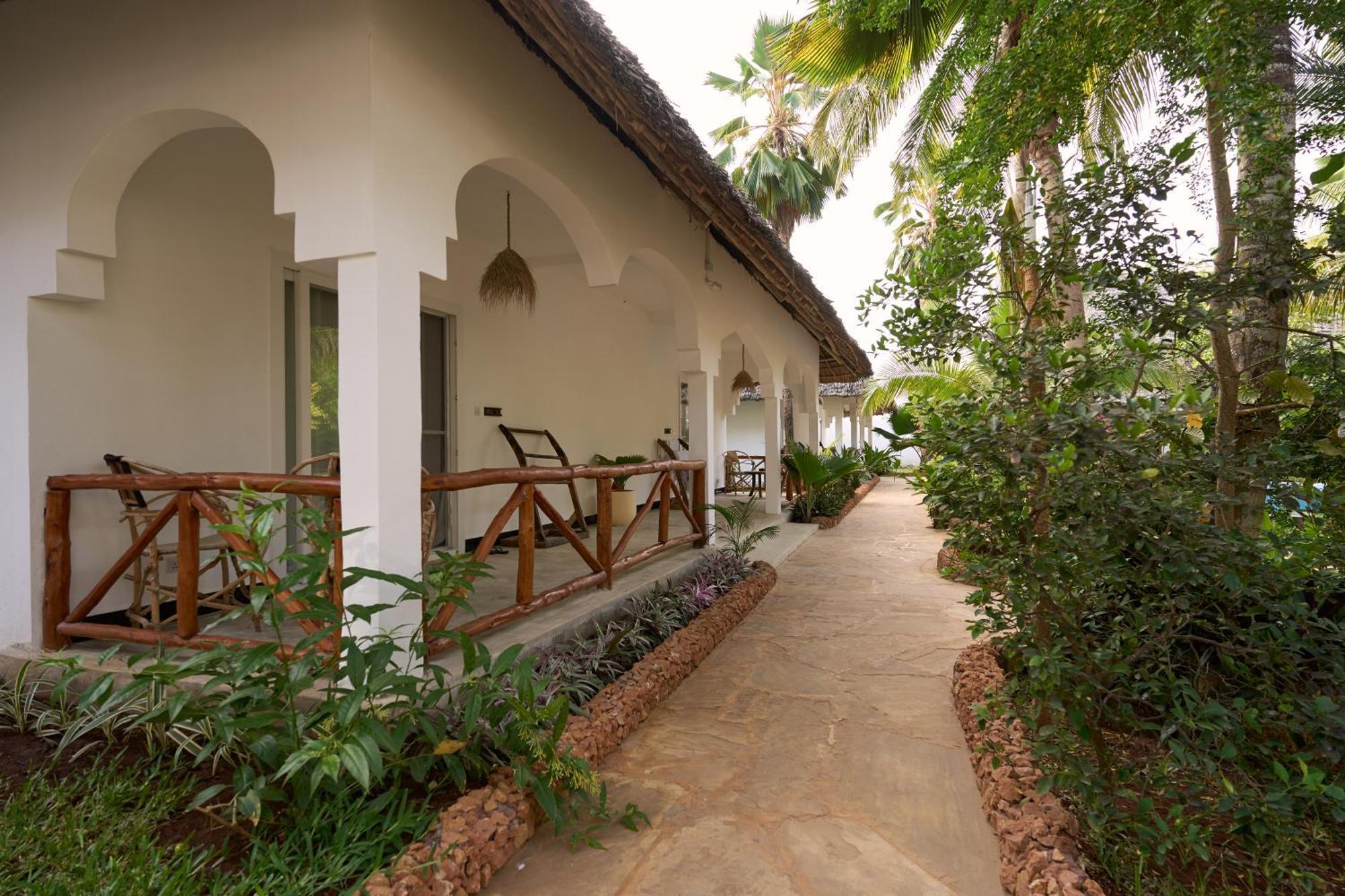 African Bungalows Nungwi Exterior photo